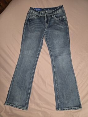BNWT Blue Moment Low Rise Bootcut Jeans - Size M